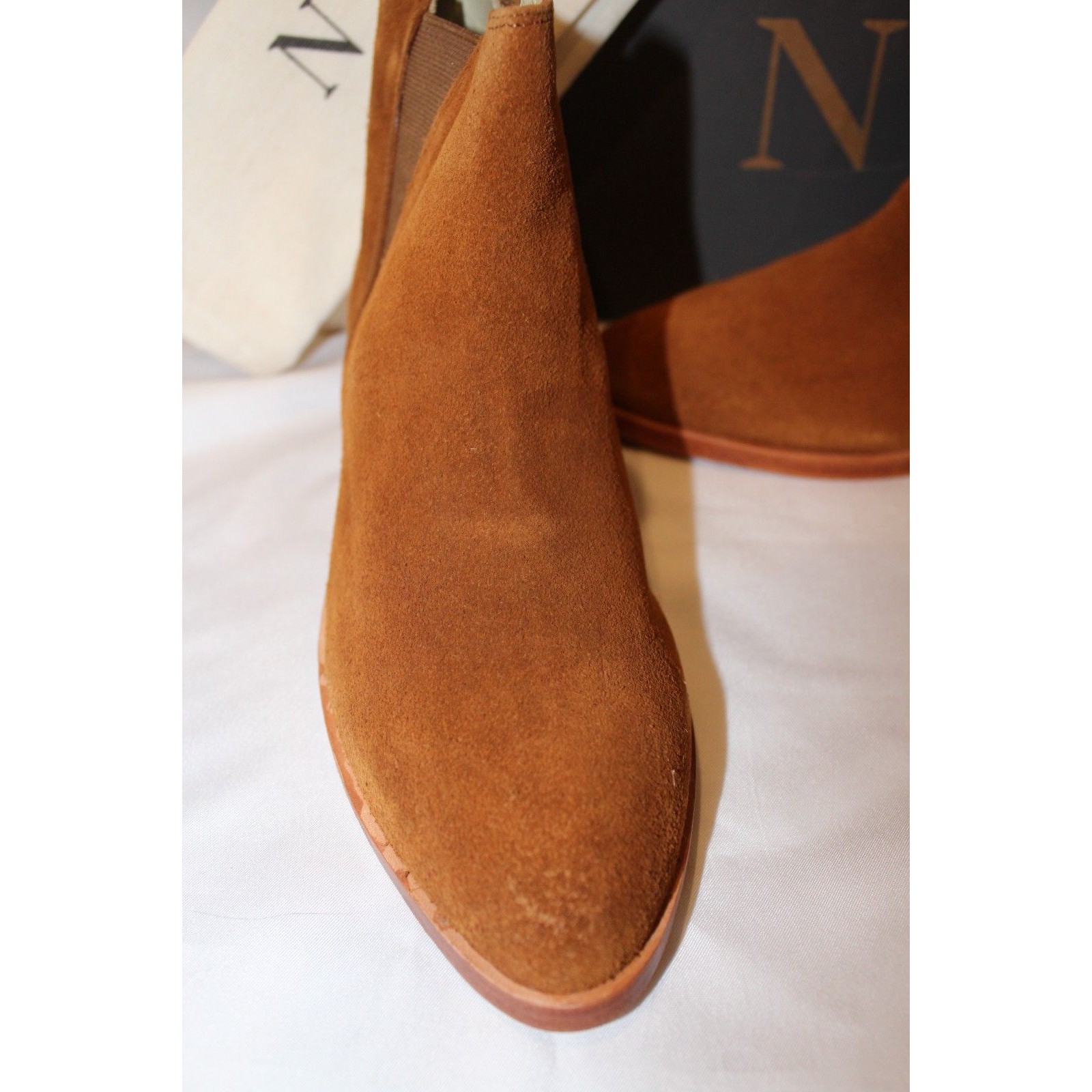 Nisolo Women's Eva Suede Everyday Chelsea Boot Nutmeg Size New $228 — image 4 of 6